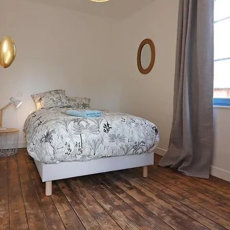Maison De Charme Au Coeur Du Bourg Avec Jardin Et Toutes Commodites Incluses A Sap-en-auge - Fr-1-497-146 Holiday home