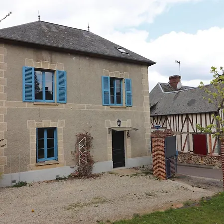Maison De Charme Au Coeur Du Bourg Avec Jardin Et Toutes Commodites Incluses A Sap-en-auge - Fr-1-497-146 Holiday home