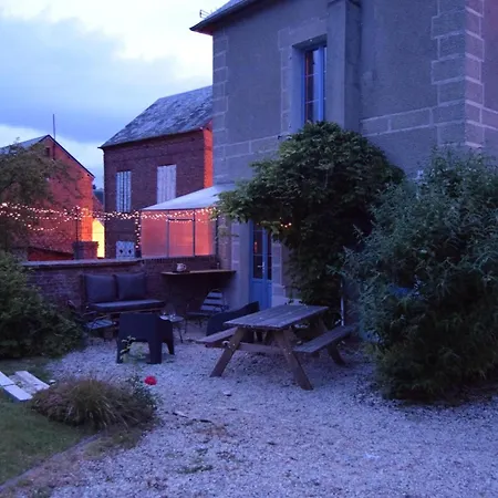 Holiday home Maison De Charme Au Coeur Du Bourg Avec Jardin Et Toutes Commodites Incluses A Sap-en-auge - Fr-1-497-146 *